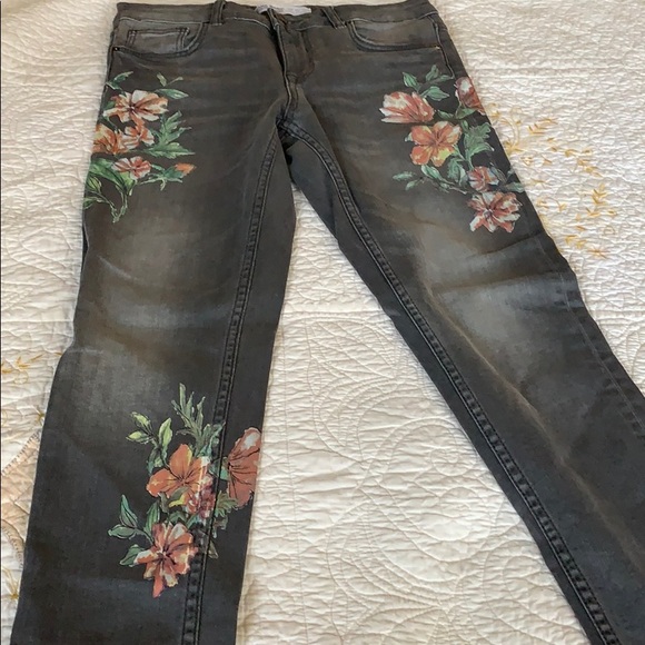 Zara Basic Jeans Size 4 - Picture 2 of 7